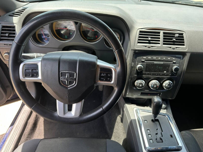 2014 Dodge Challenger SXT
