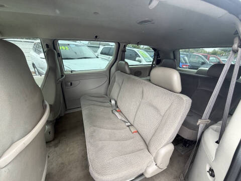 2005 Dodge Grand Caravan SE