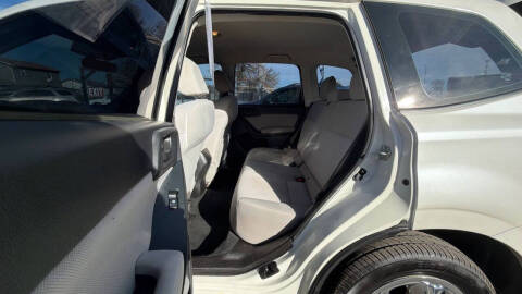 2015 Subaru Forester 2.5i