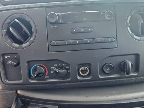 2011 Ford E-Series E-250