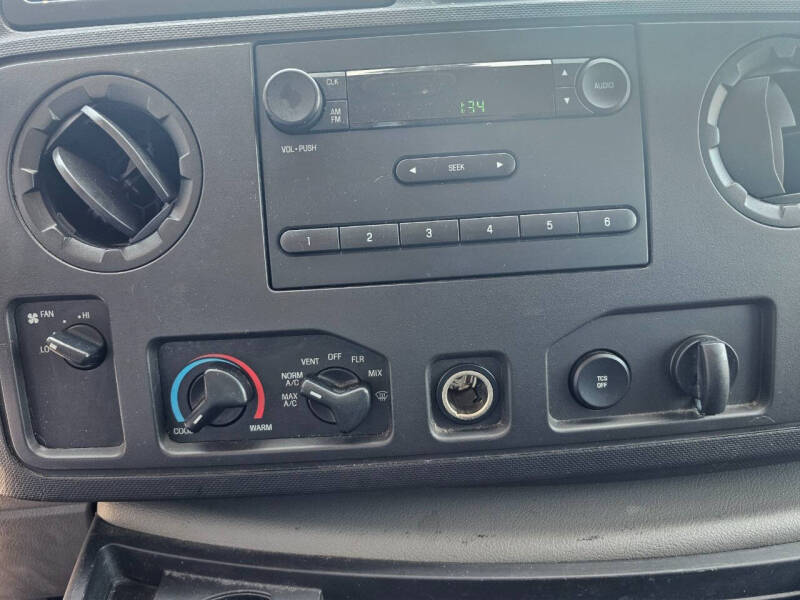 2011 Ford E-Series E-250