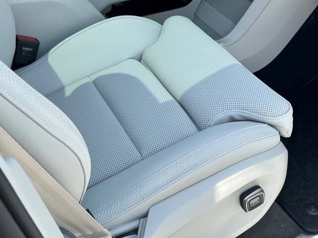 2025 Volvo EX90 Twin Plus 7P