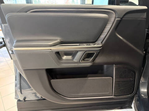 2024 Rivian R1T Adventure