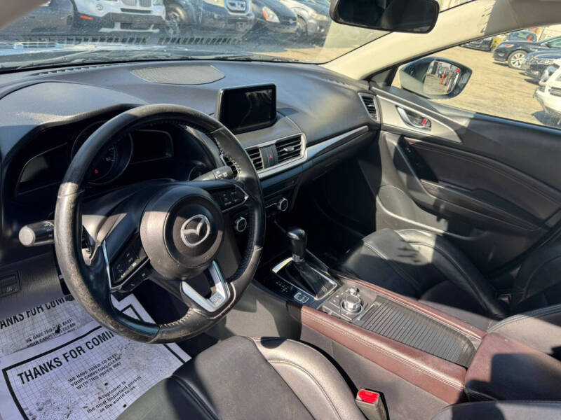 2018 Mazda MAZDA3 Touring