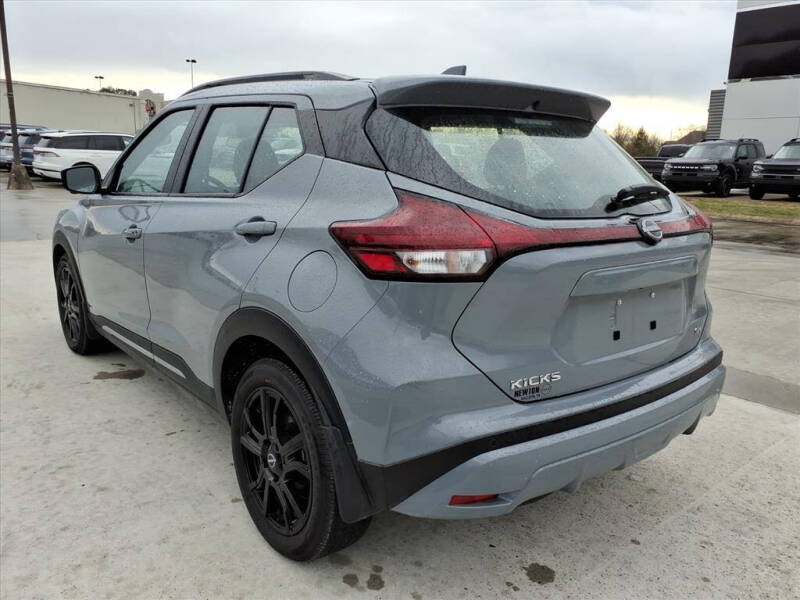 2024 Nissan Kicks SR