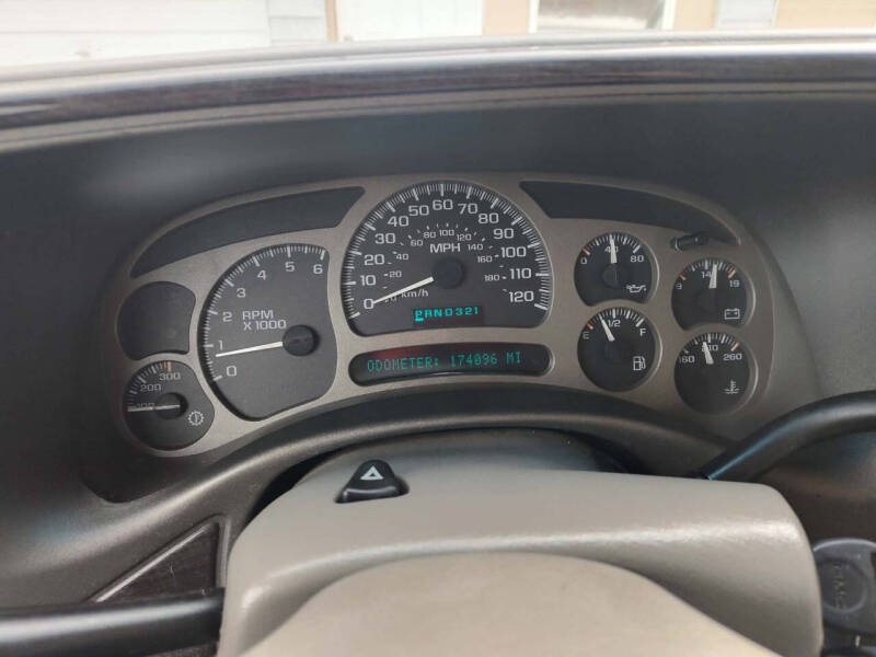 2004 GMC Yukon XL Denali