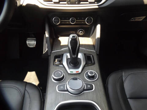 2023 Alfa Romeo Stelvio Ti