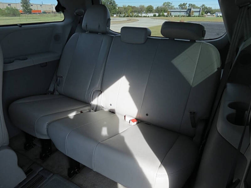 2012 Toyota Sienna