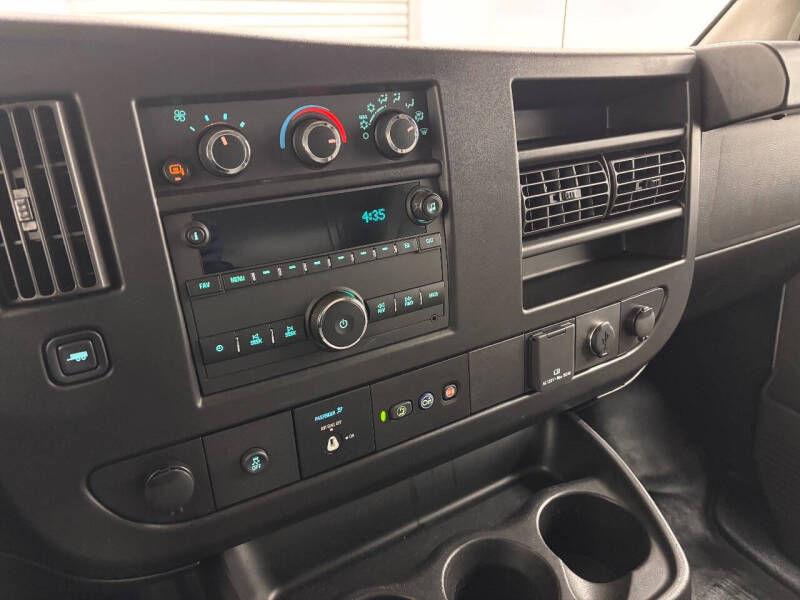 2023 Chevrolet Express 3500