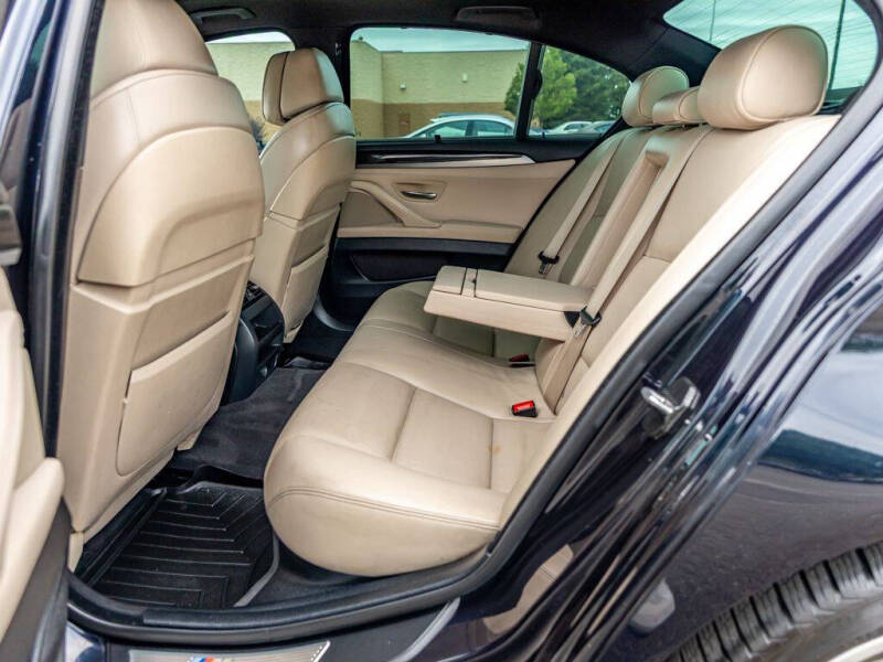 2011 BMW 5 Series 550i