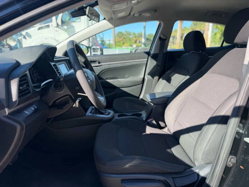 2020 Hyundai Elantra