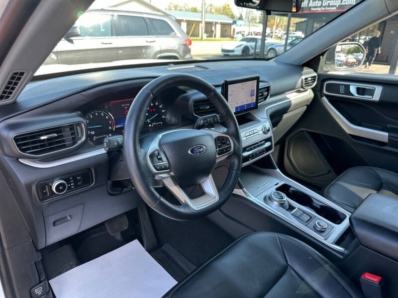2023 Ford Explorer XLT