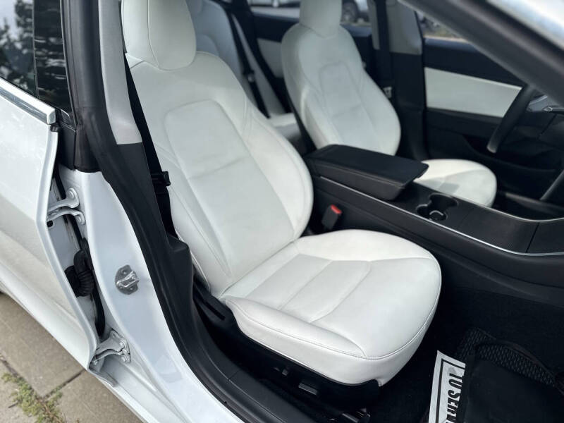 2020 Tesla Model 3 Performance