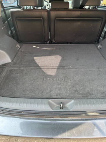 2014 Toyota Prius v Five