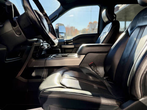 2022 Ford F-350 Super Duty Platinum