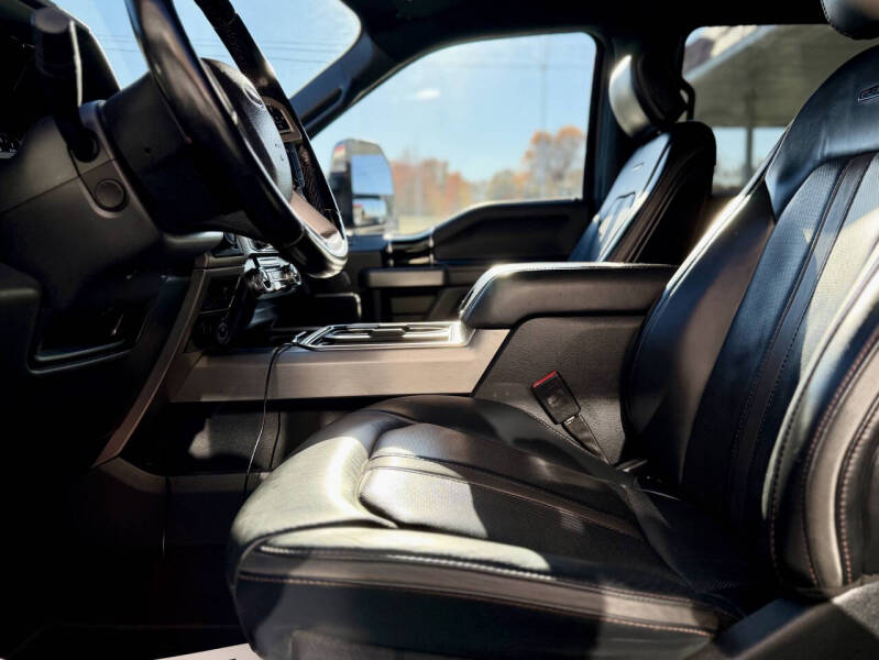 2022 Ford F-350 Super Duty Platinum