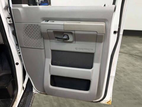 2010 Ford E-Series E-350 SD