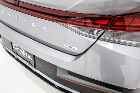 2025 Hyundai Elantra Hybrid Limited