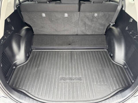 2018 Toyota RAV4 Hybrid LE