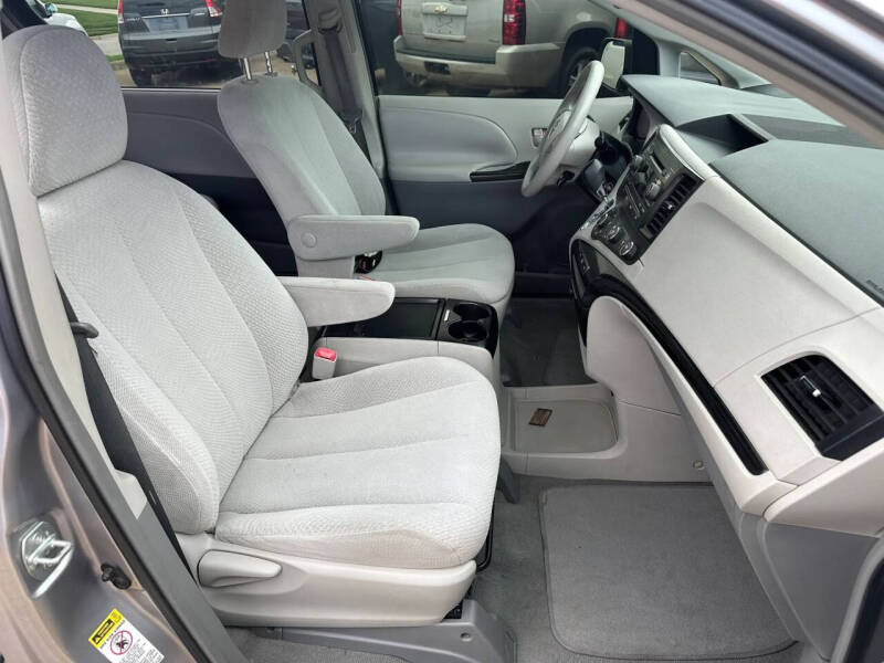 2011 Toyota Sienna