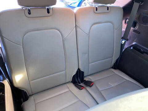 2017 Hyundai Santa Fe Limited Ultimate