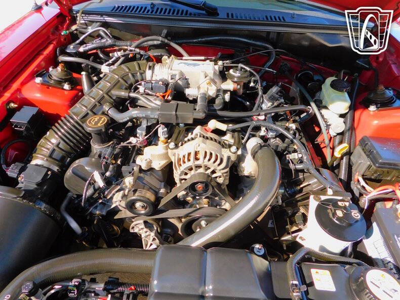 2004 Ford Mustang GT Deluxe