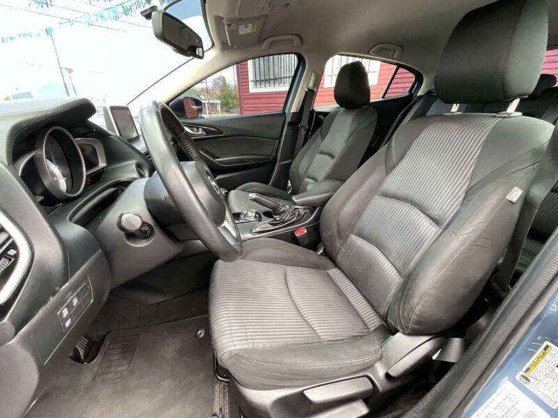 2014 Mazda MAZDA3 i Touring
