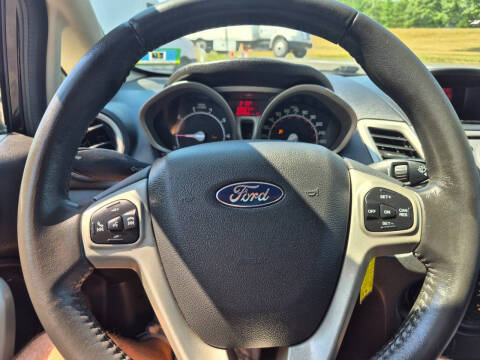 2013 Ford Fiesta SE