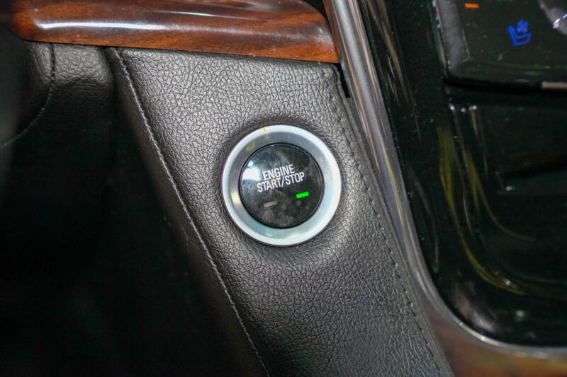 2017 Cadillac Escalade Luxury