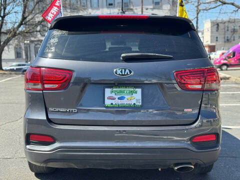 2019 Kia Sorento LX