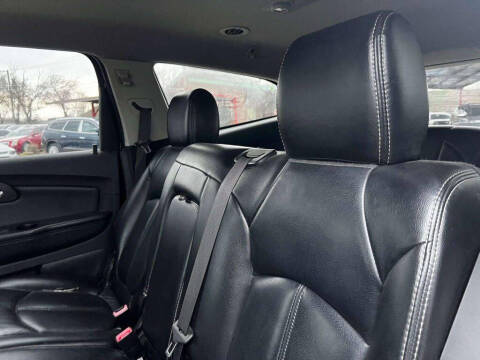 2011 Chevrolet Traverse LT