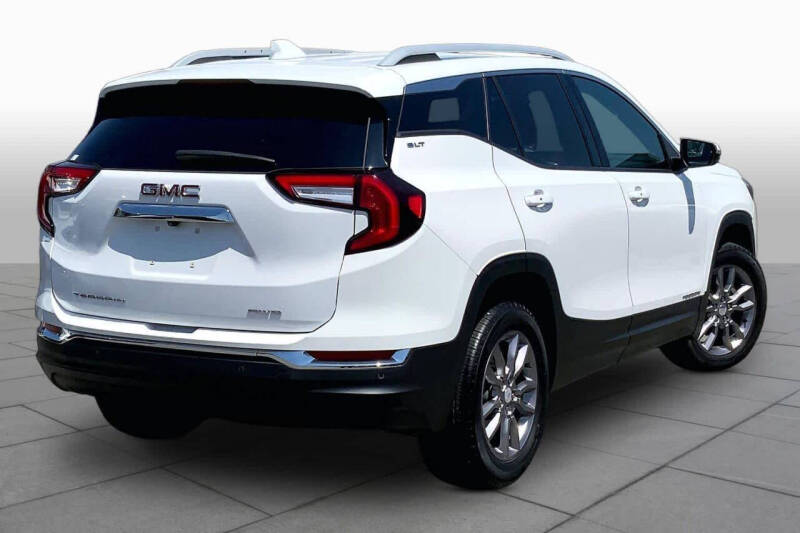2023 GMC Terrain SLT