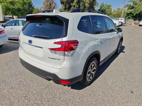 2022 Subaru Forester Premium