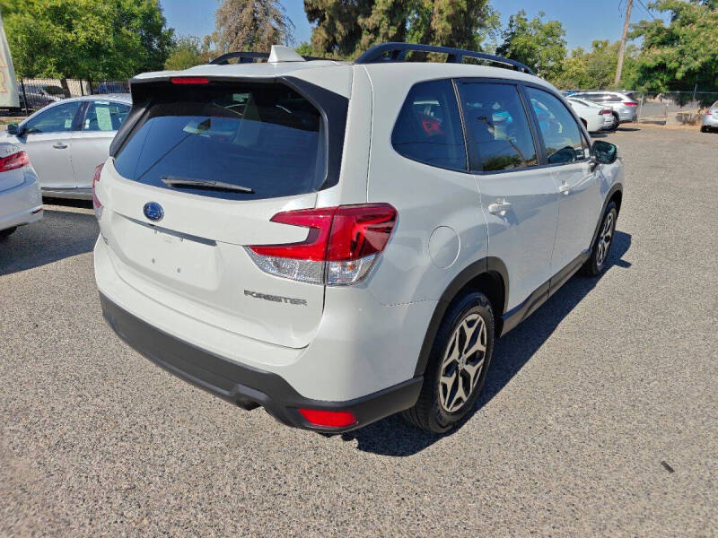 2022 Subaru Forester Premium