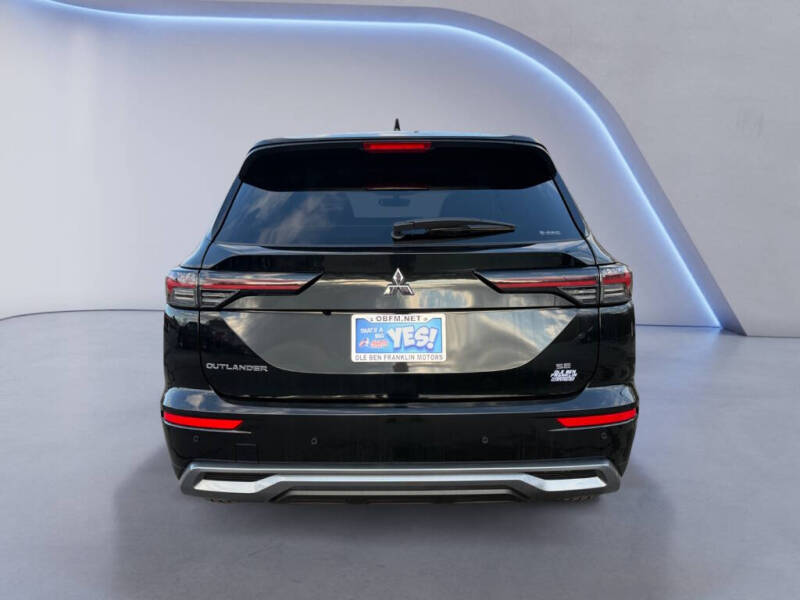 2026 Mitsubishi Outlander SE