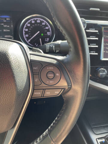 2018 Toyota Camry SE