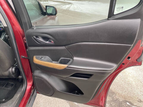 2017 GMC Acadia SLE-2