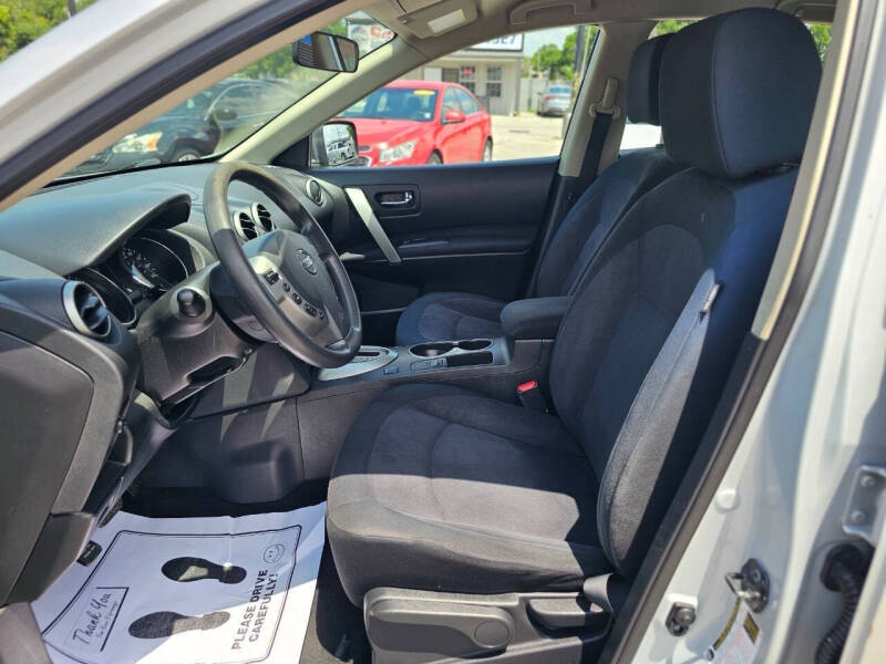 2015 Nissan Rogue Select S