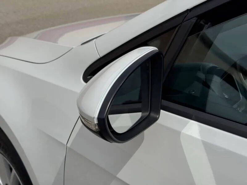 2016 Volkswagen Golf TSI S