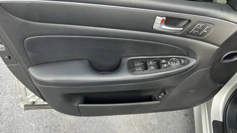 2012 Hyundai Genesis