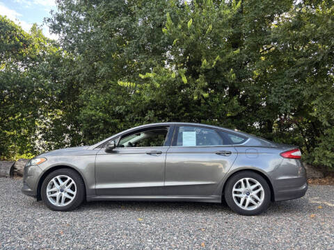 2014 Ford Fusion SE