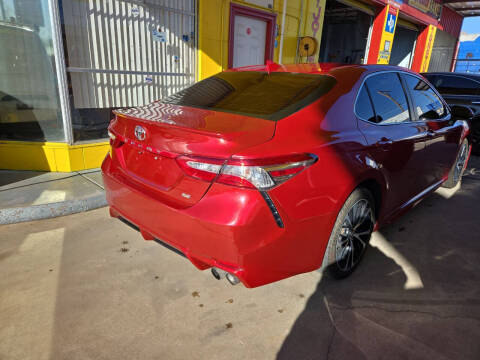 2020 Toyota Camry SE