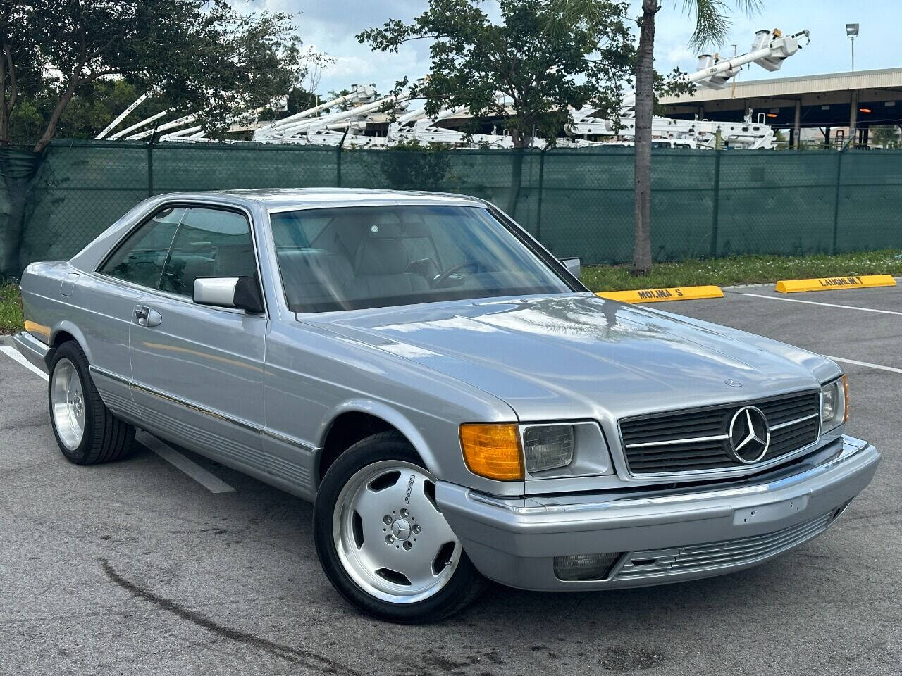 1985 Mercedes-Benz 500-Class  - $17,900