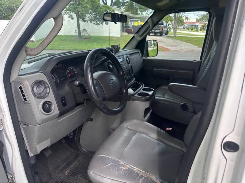 2014 Ford E-Series