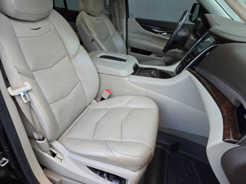 2017 Cadillac Escalade Premium Luxury