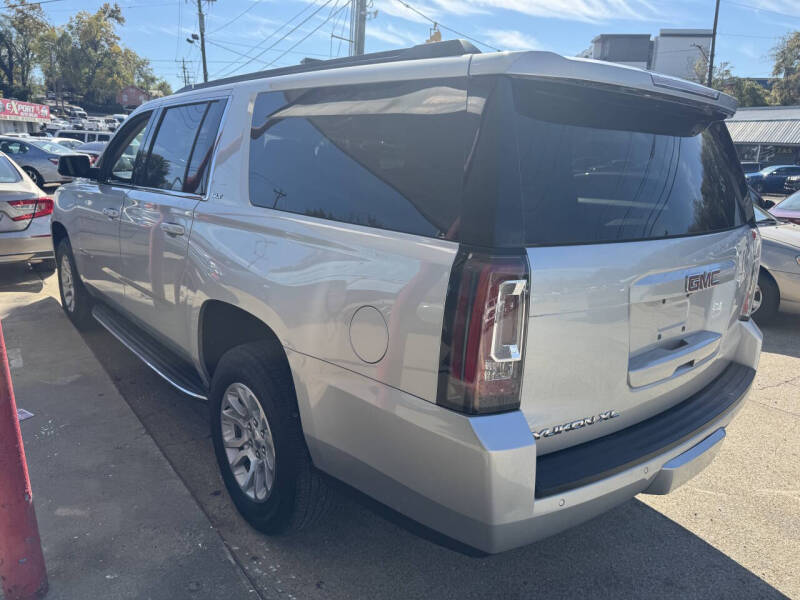 2017 GMC Yukon XL SLT