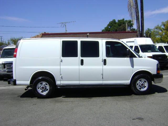 2017 GMC Savana 2500