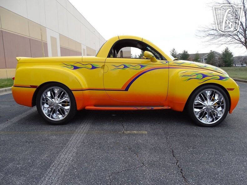 2004 Chevrolet SSR LS