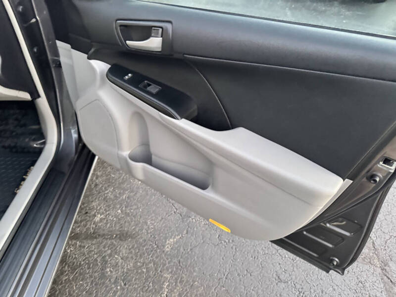 2014 Toyota Camry LE