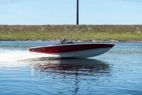 1994 Donzi Marine Classic 22